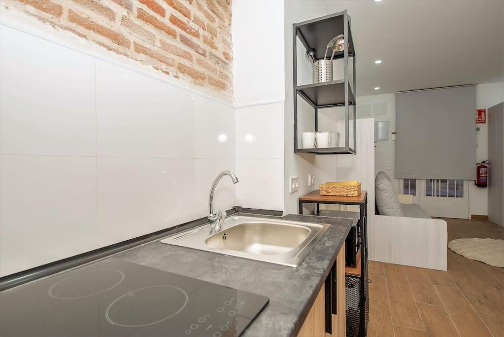 Estudio En Palacio La Latina Madrid Exterior photo